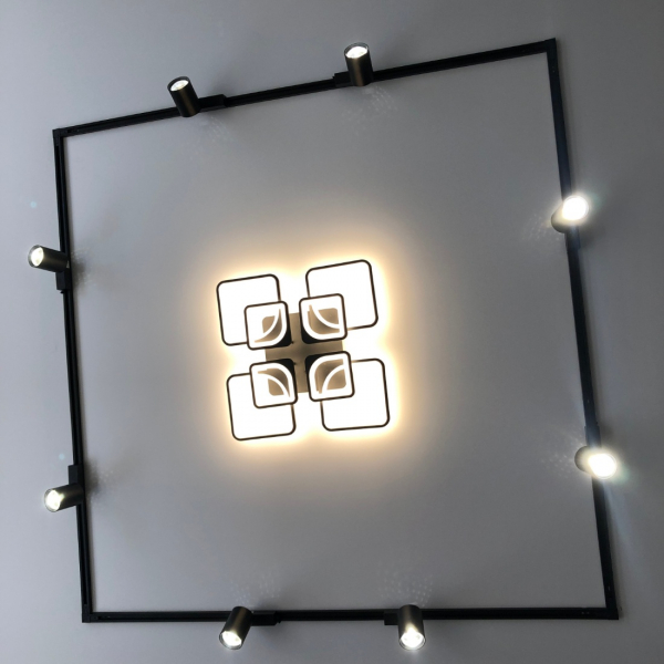 Фото натяжного потолка с технологией SLOTT